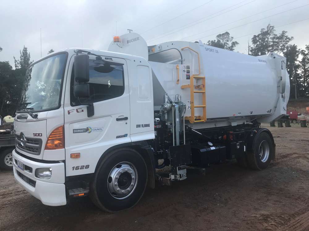 New waste compactor truck