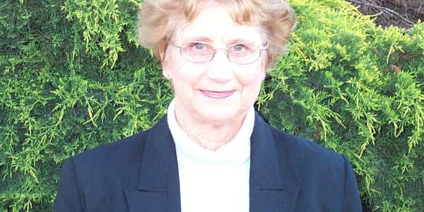 Vale | Former Mayor and Deputy Mayor – Yvonne Thorne